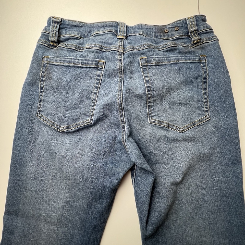 CAbi Zip Ankle Mid Rise Sz 8 Women's Light Wash Cropped Stretch Jeans Stye #232 - Picture 12 of 15